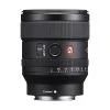 Sony FE 24mm f/1.4 GM -objektiivi, musta, jossa on punainen G-logo, aukkorengas, AF/MF-kytkin ja E-mount-merkintä, näkyy valkoista taustaa vasten.