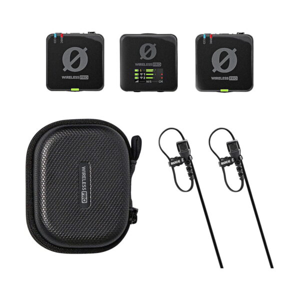 Rode Wireless Pro sisältää kaksi lähetintä, yhden vastaanottimen, mustan vetoketjullisen kantolaukun ja kaksi lavalier-mikrofonia, joissa on kiinnitetyt kaapelit.