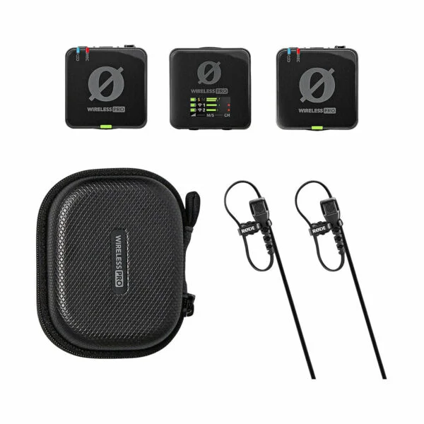 Rode Wireless Pro sisältää kaksi lähetintä, yhden vastaanottimen, mustan vetoketjullisen kantolaukun ja kaksi lavalier-mikrofonia, joissa on kiinnitetyt kaapelit.