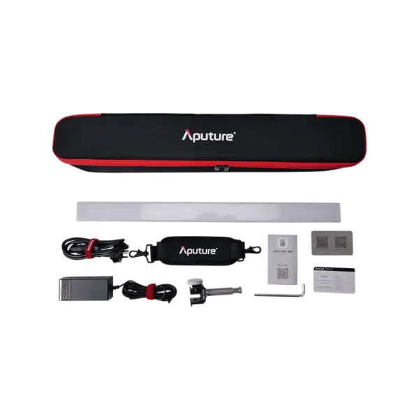 Aputure INFIBAR PB6 RGB LED-valopaneeli (60 cm) sisältää LED-paneelin, kaapelit, virtalähteen, kiinnitystarvikkeet, ohjauskotelon ja mustan kantolaukun, jossa on punainen reunus Aputuren logolla.