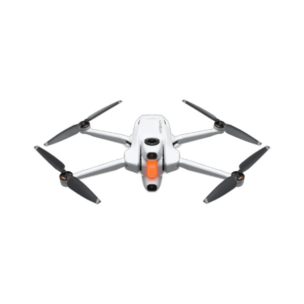 Antigravity A1 Infinity Bundle on valkoinen nelikopteri, jossa on neljä mustaa potkuria, etupuolelle asennettu keskuskamera ja oransseja korostuksia, jotka näkyvät valkoista taustaa vasten.